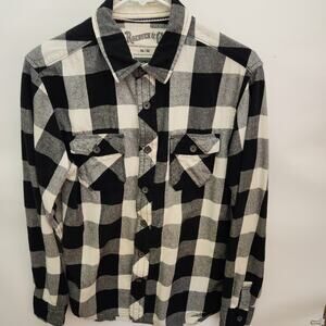 Men Roebuck black white plaid two front pockets long sleeve button medium shirt